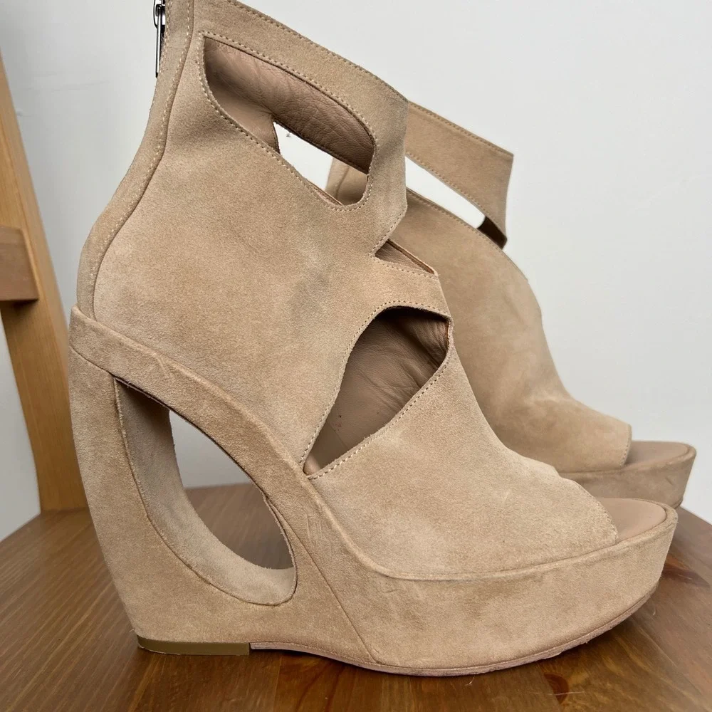 Authentic - Ann Demeulemeester Size 39 Suede Cutout Platform Wedge Booties Italy